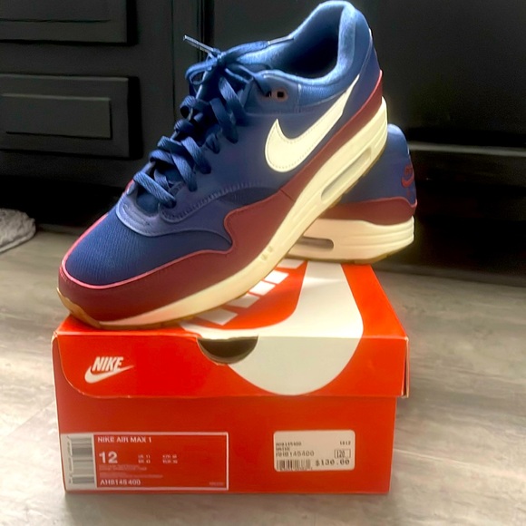 Nike Air Max size 12 only worn for a few hours practically new! - Picture 1 of 3